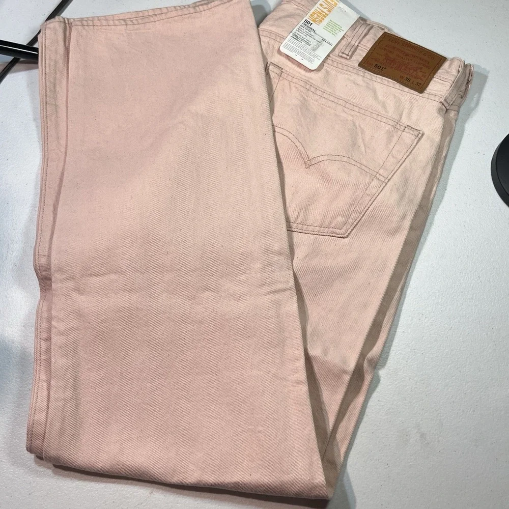 Nwt LEVI'S FRESH Produce  501 ORIGINAL Premium LIGHT PINK 38x32 Lemon